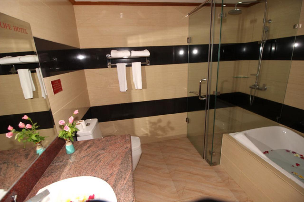 Myanmar Life Hotel Yangon Exterior photo