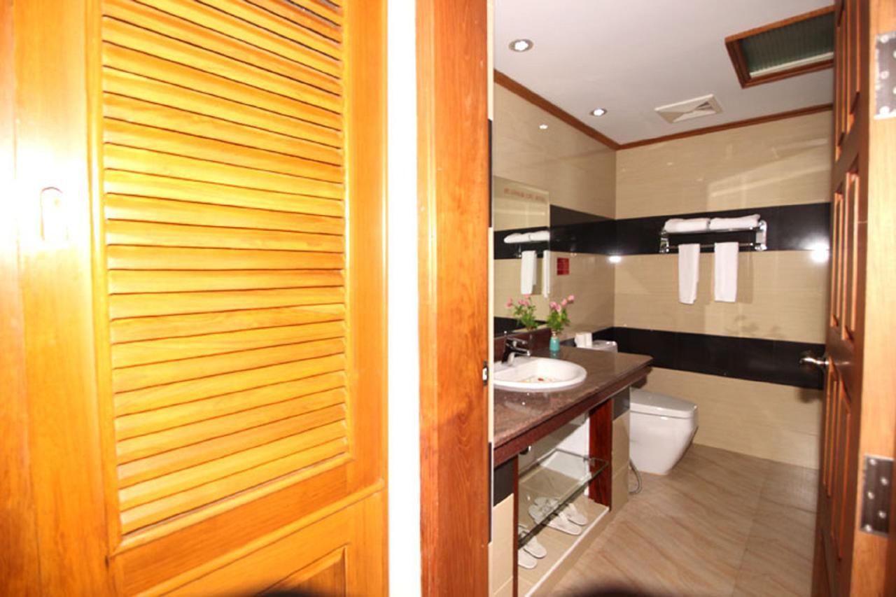 Myanmar Life Hotel Yangon Exterior photo